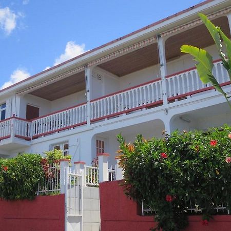 Gites Dardanelle Bouillante Exterior photo